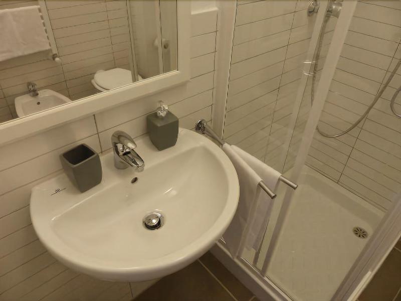 7 Rooms - Oda