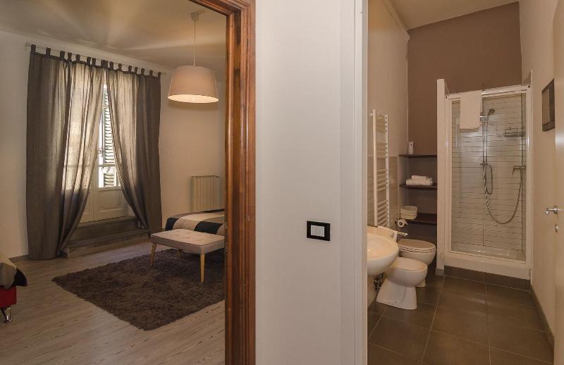 7 Rooms - Oda