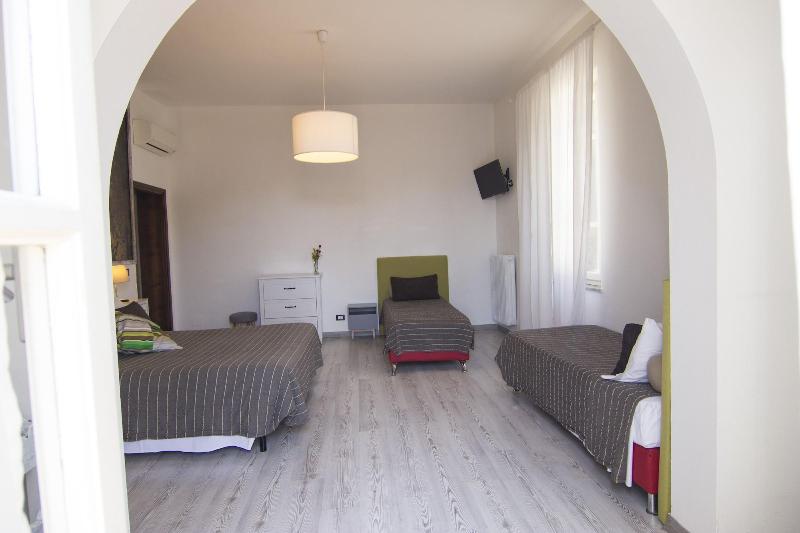 7 Rooms - Oda