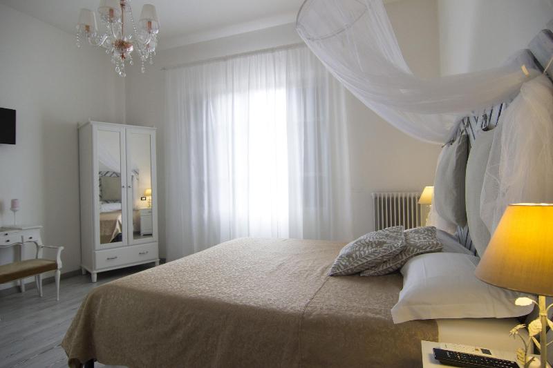 7 Rooms - Oda