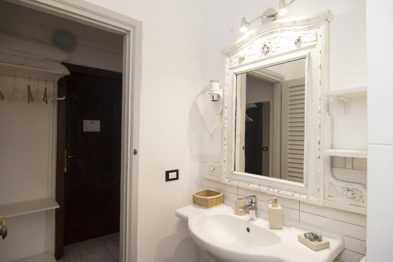 7 Rooms - Oda