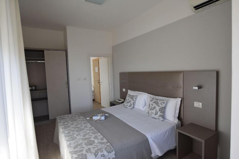 Hotel Annalisa B B And Beach - Oda