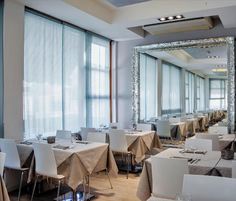 Hotel Annalisa B B And Beach - Restoran