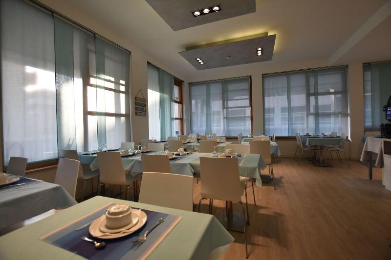 Hotel Annalisa B B And Beach - Restoran