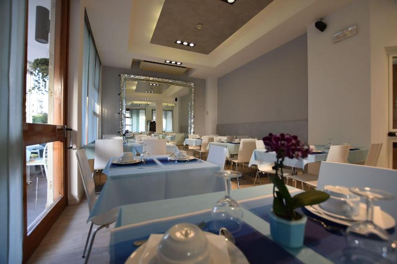 Hotel Annalisa B B And Beach - Restoran