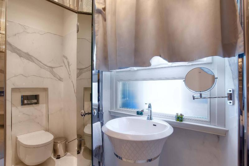 Florence Luxury Suites - Oda