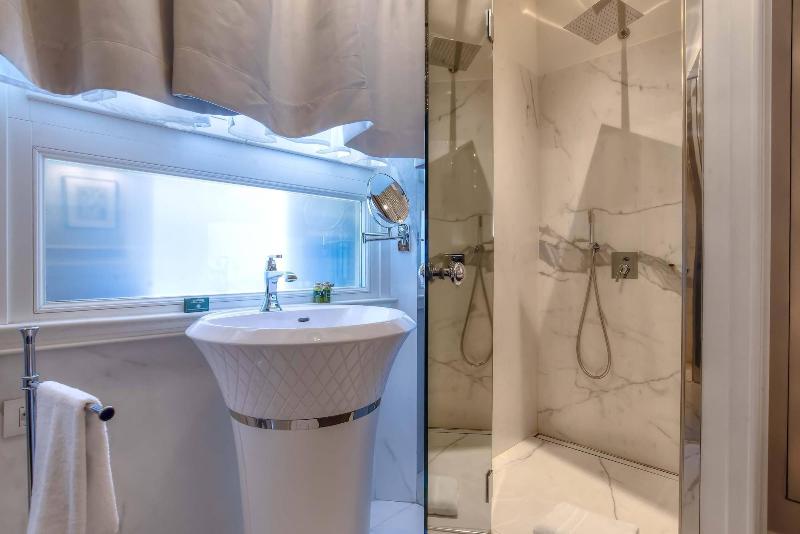 Florence Luxury Suites - Oda