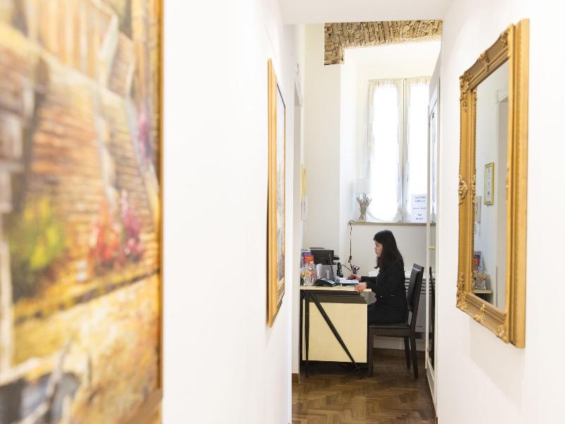 Domus Trevi - Lobi