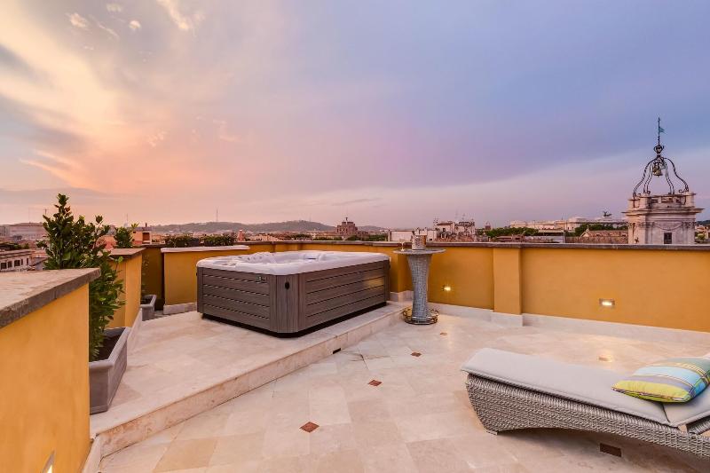 Navona Queen Rooftop - Teras