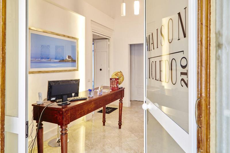 Maison Toledo 210 - Lobi