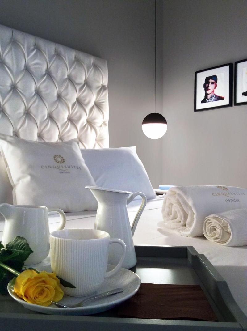 Cinque Suites - Oda