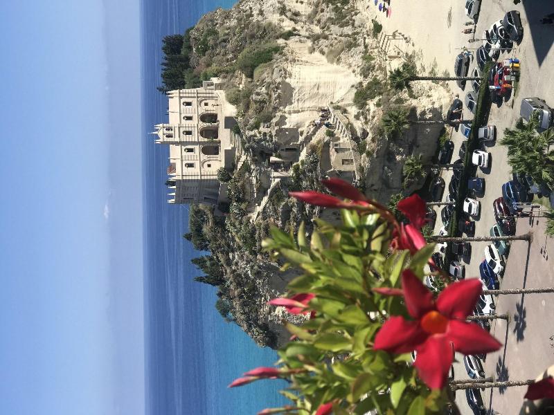 Sunset Tropea - Genel