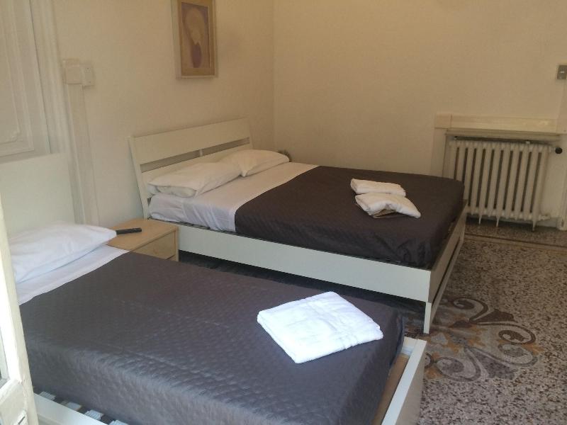 Guest House Roma - Oda