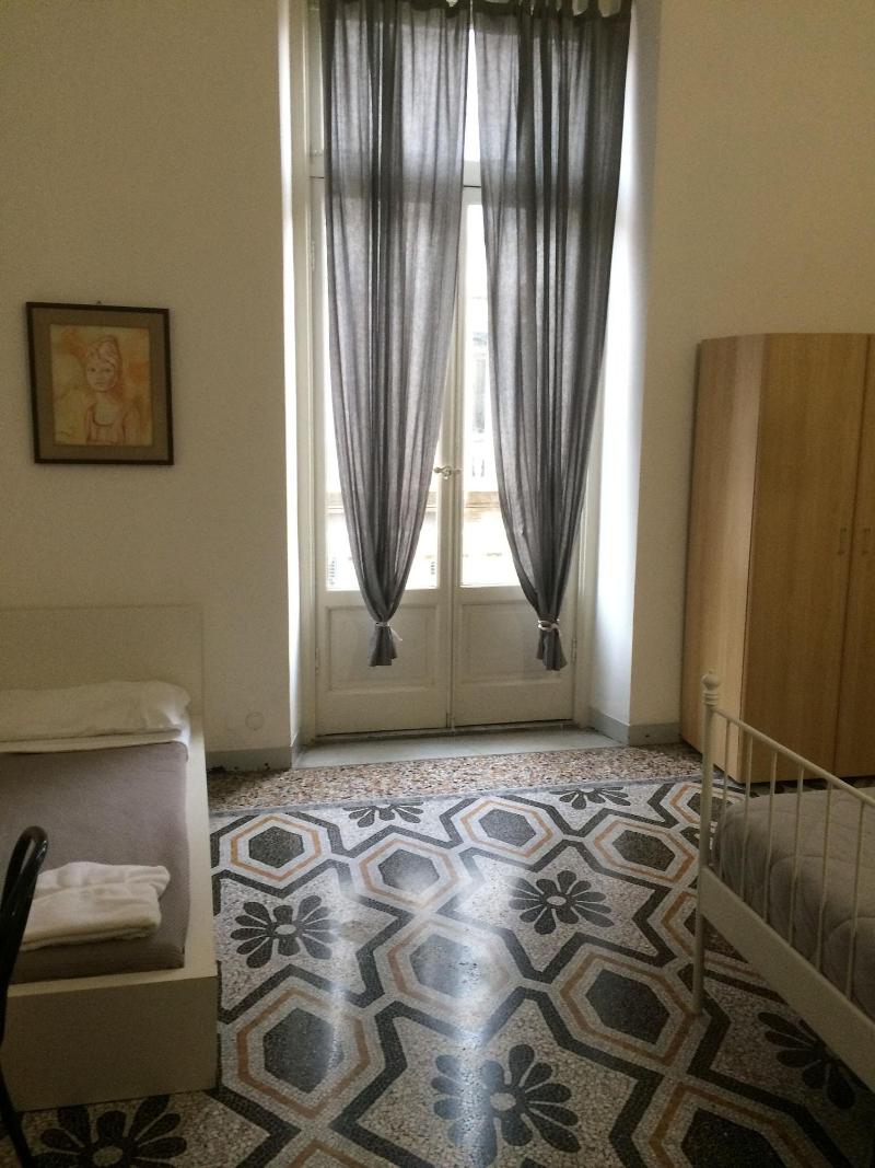Guest House Roma - Oda