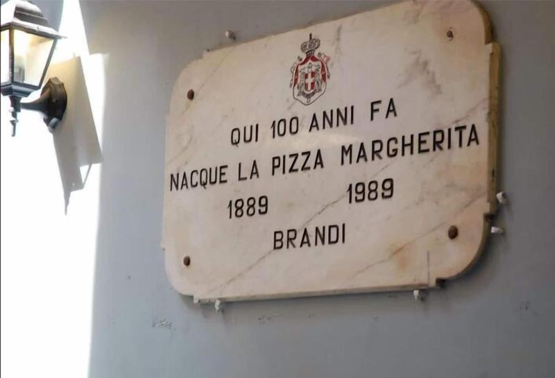 B B Napoli Plebiscito - Genel