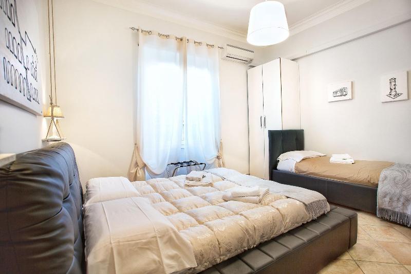 Aurelia Garden Rooms B B - Oda
