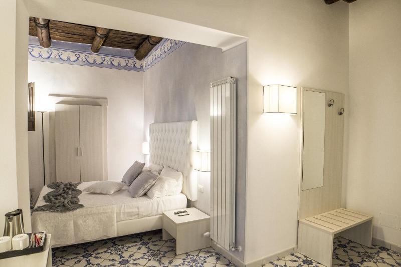Morelli Suite - Genel