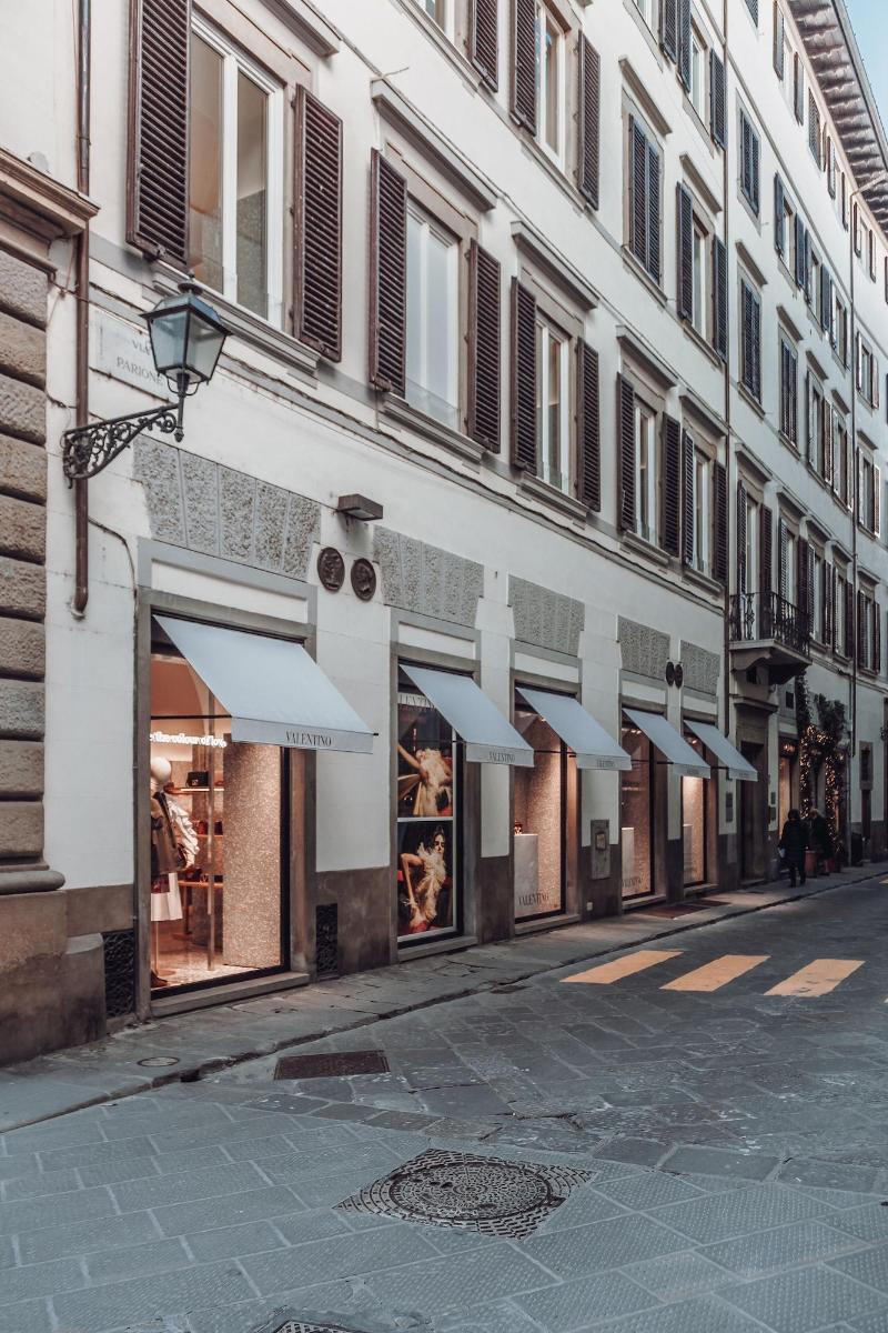 Tornabuoni Place - Genel