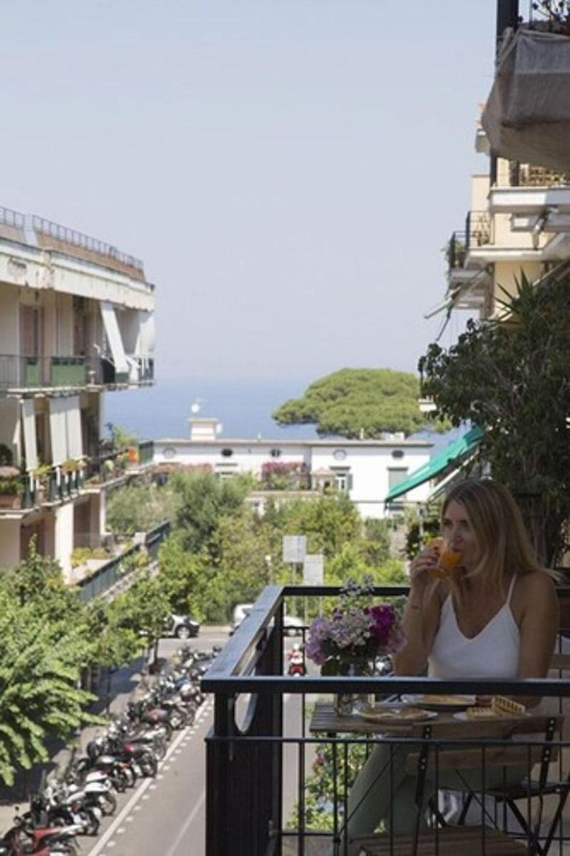 Sorrento Resart Suite - Genel