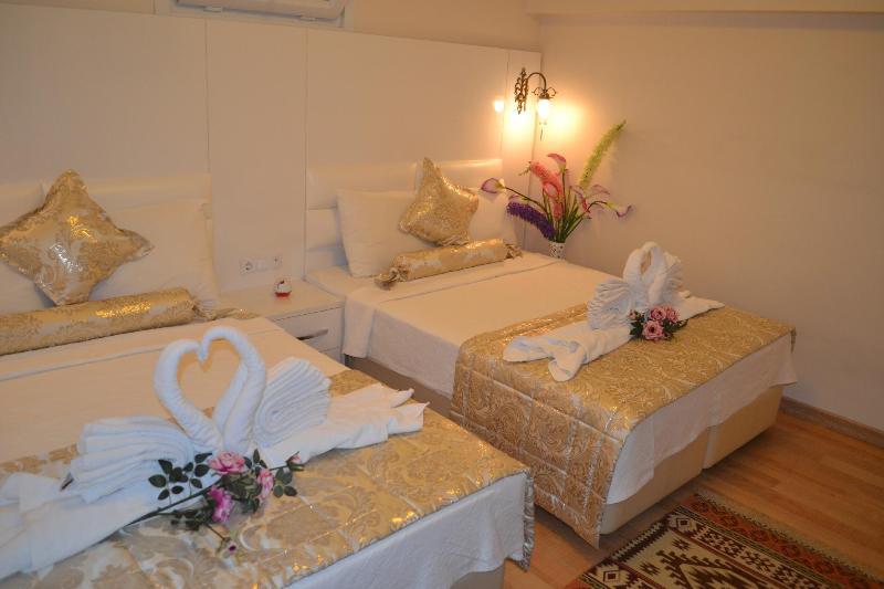 Peradise Hotel - Genel