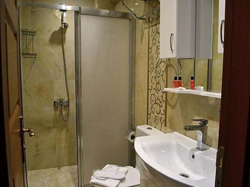 Peradise Hotel - Genel