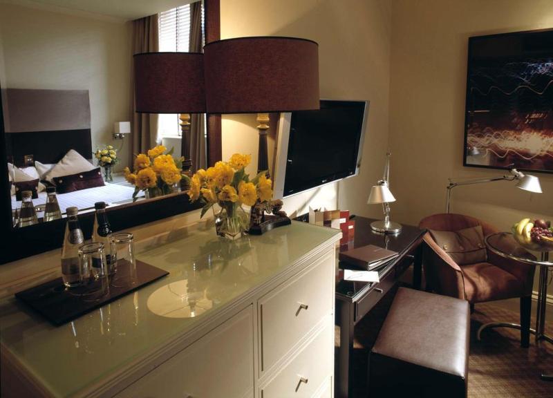 London Bridge Hotel - Oda