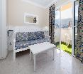 Apartamentos Teneguia oda fotoğrafı