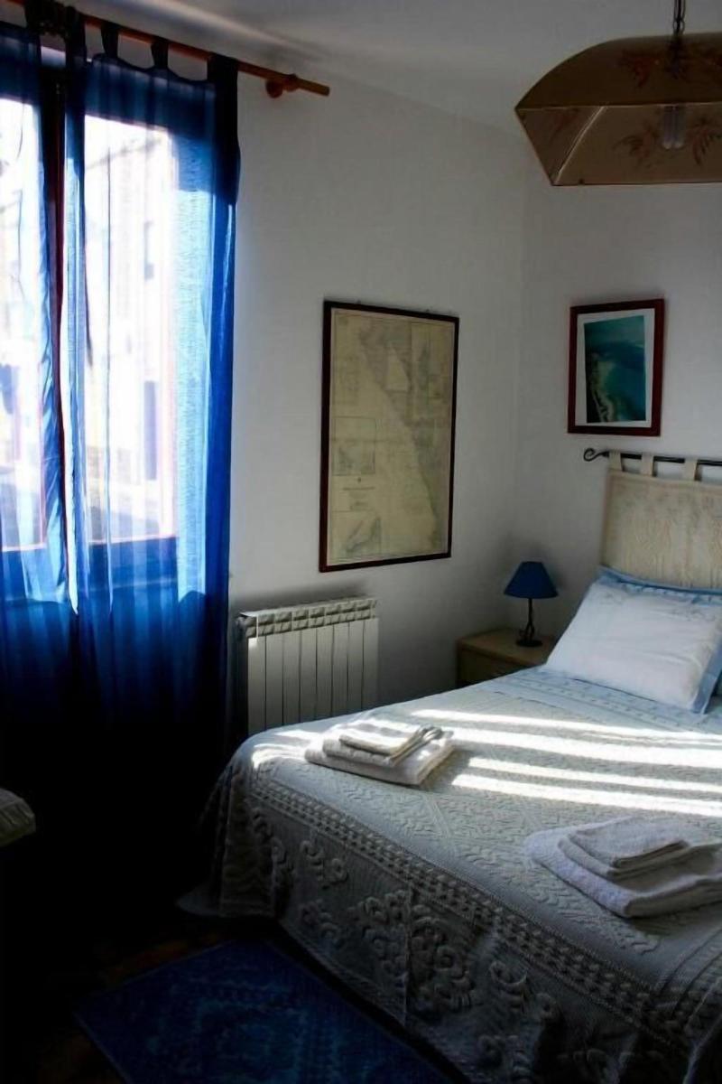 B B Guest House Il Porto Vecchio - Oda