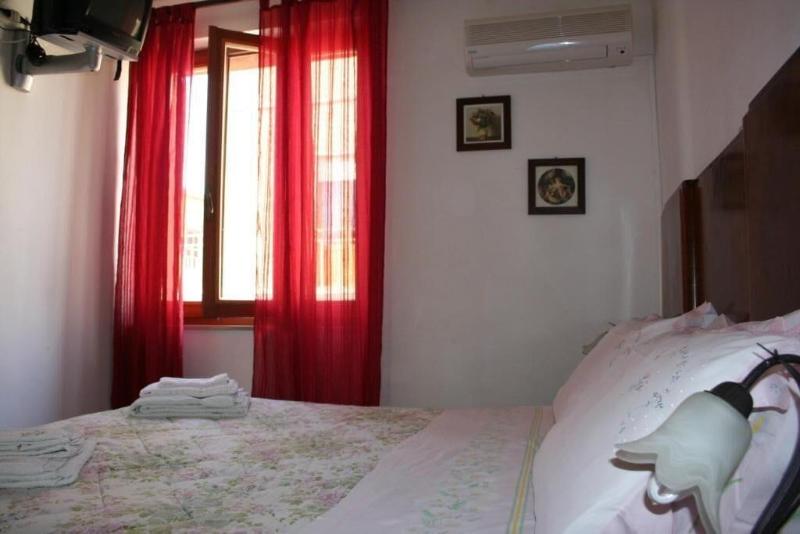 B B Guest House Il Porto Vecchio - Oda