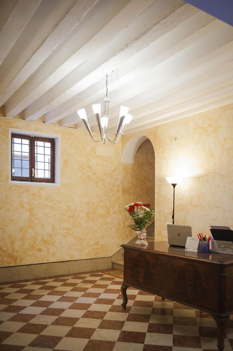 Porta Orientalis Venice - Genel