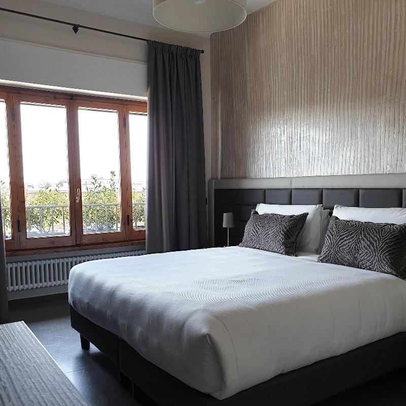 G G Firenze Suites - Oda