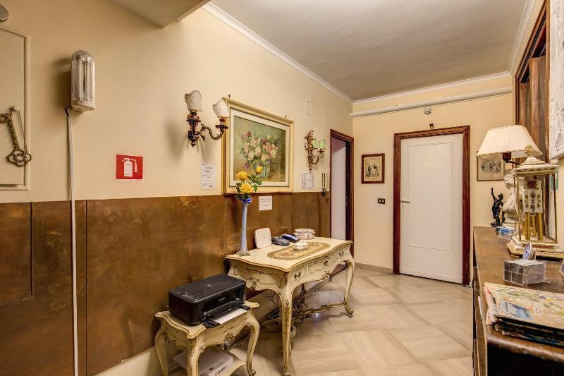 B B Piramide Terrace - Lobi