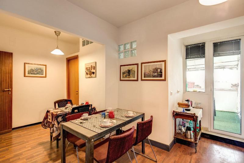 B B Piramide Terrace - Restoran
