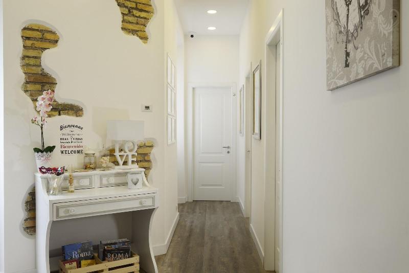Vaticano Charming Rooms - Lobi