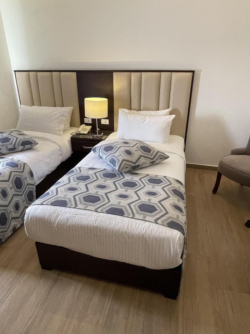 Petra Heart Hotel - Oda