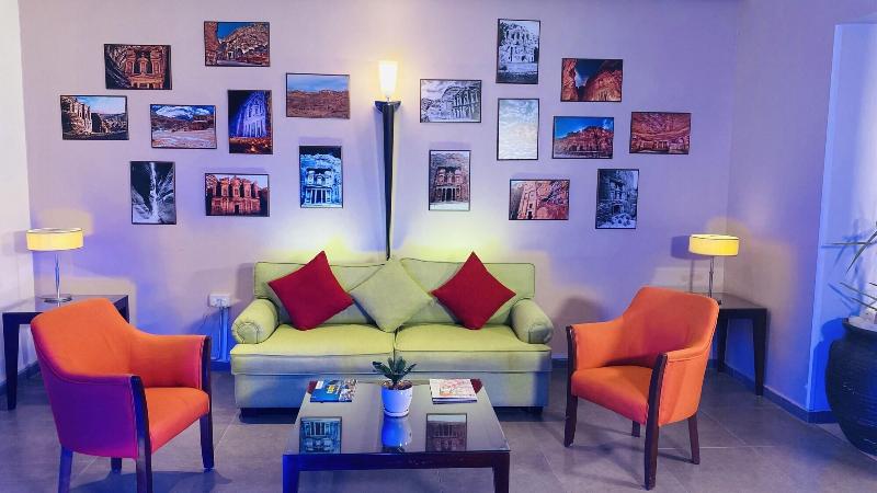 Petra Guest House - Lobi