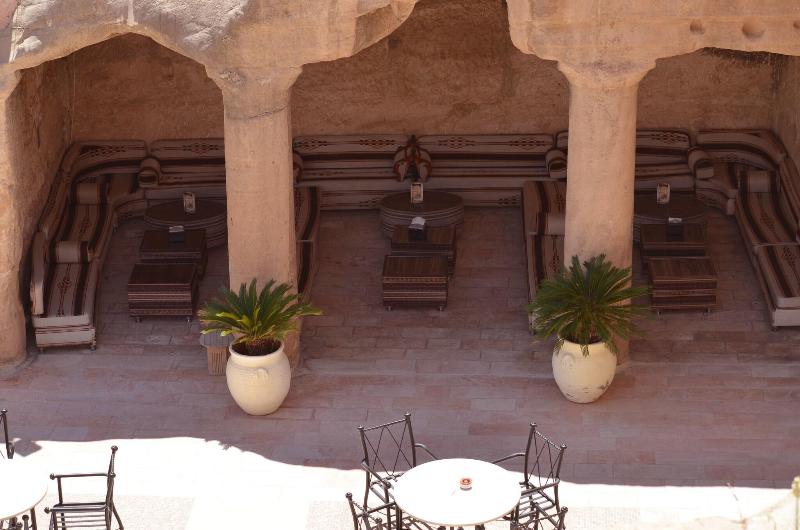Petra Guest House - Teras