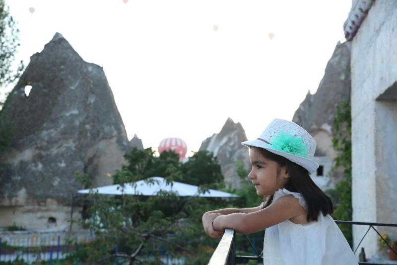 Unicorn Cave Hotel - Genel