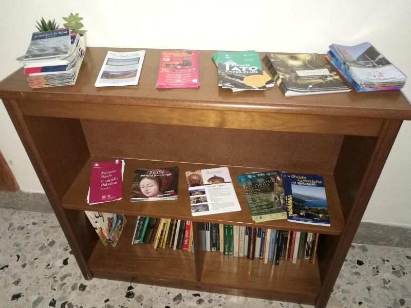 Arco Di Trionfo Palermo Bed Breakfast - Lobi