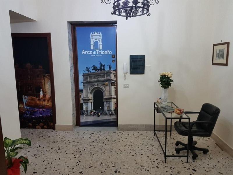Arco Di Trionfo Palermo Bed Breakfast - Lobi
