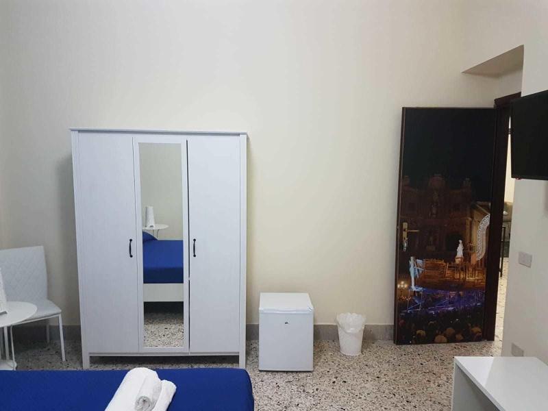 Arco Di Trionfo Palermo Bed Breakfast - Oda