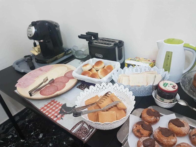 Arco Di Trionfo Palermo Bed Breakfast - Restoran