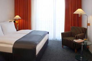 Holiday Inn Berlin City Center East-Prenzl. Allee fotoÄŸrafÄ±