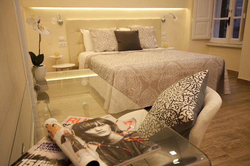 Quiriti Vatican Relais - Oda