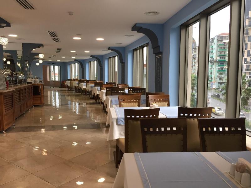 Colosseum Marina Hotel - Restoran