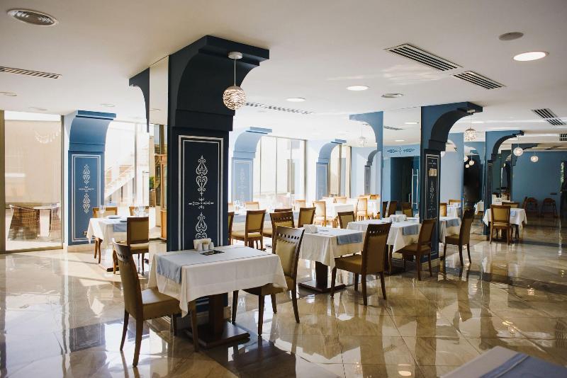 Colosseum Marina Hotel - Restoran