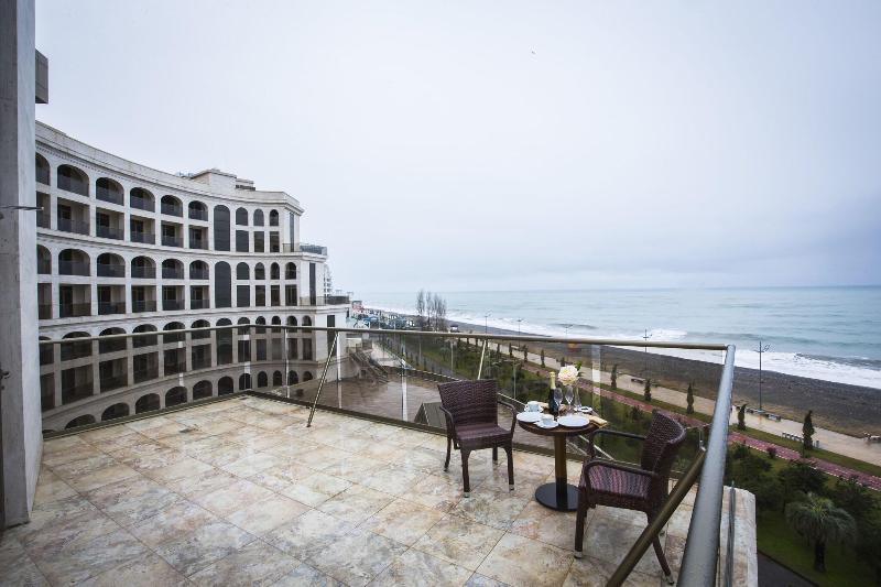 Colosseum Marina Hotel - Teras