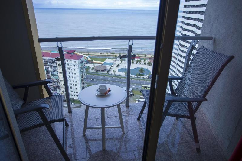 Tangerine Apart Hotel Batumi - Genel