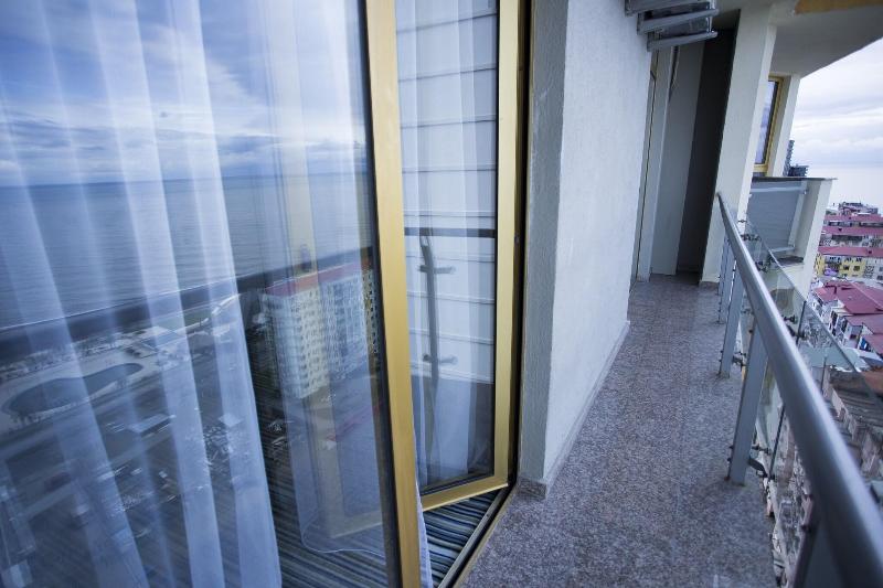 Tangerine Apart Hotel Batumi - Teras