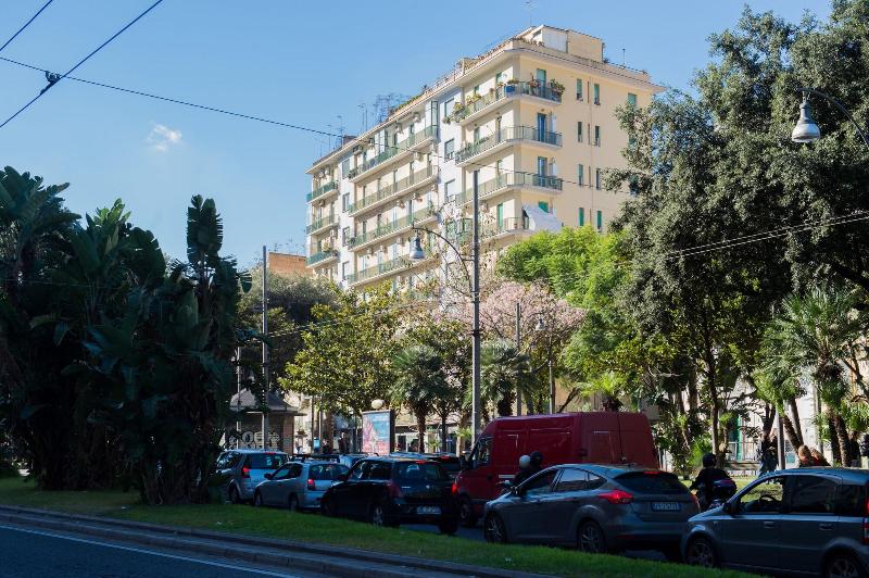 Interno 10 Cavour - Genel